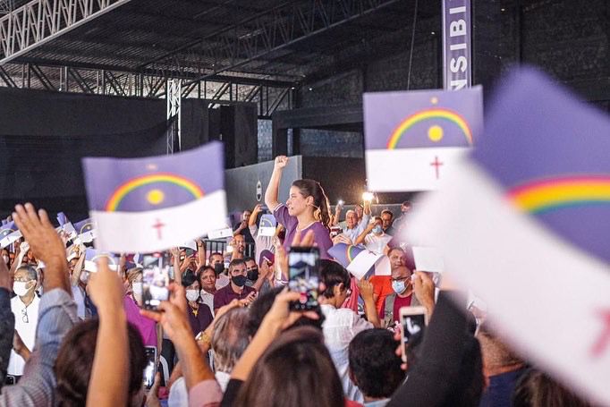 Raquel mostra força em ato que marcou início de pré-campanha 