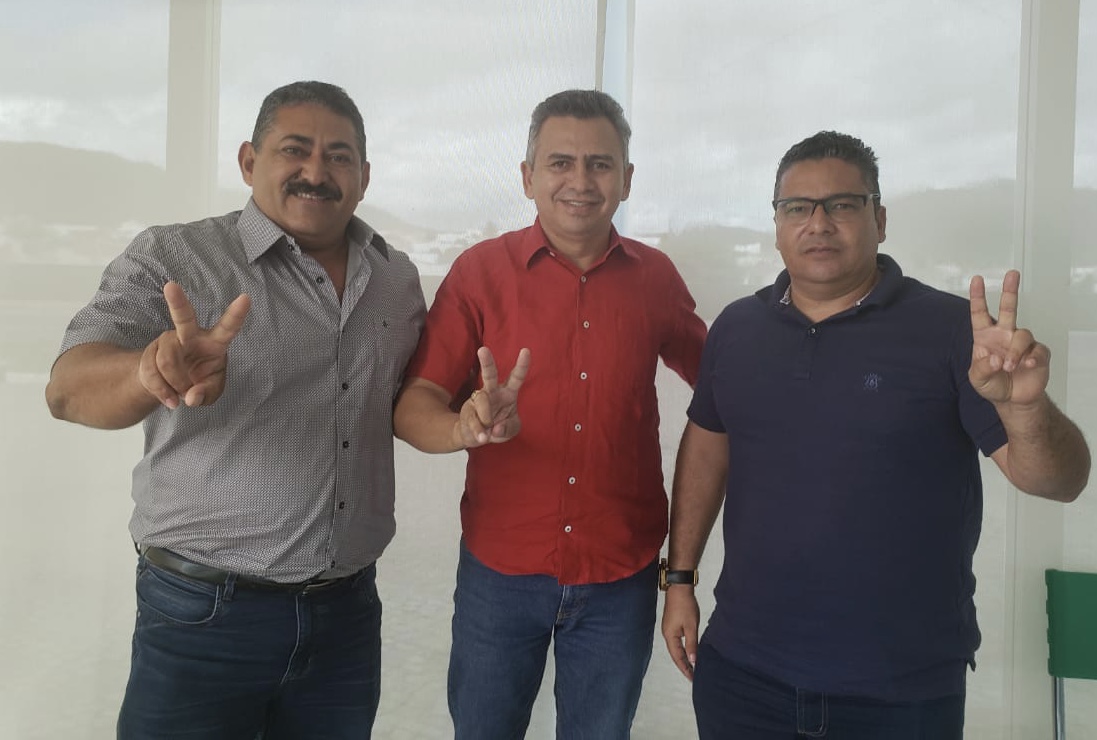 Doriel Barros recebe apoio de lideranças de Tabira