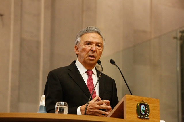 Queiroz apresenta preocupação com retorno dos grandes eventos