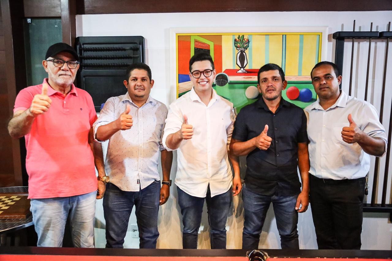 Cayo Albino conquista novos apoios em São João