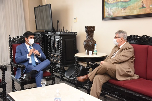 Erick Lessa discute implantação do CICA em Caruaru