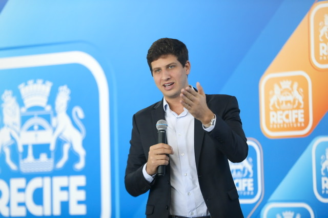 João Campos anuncia suspensão de ciclo junino no Recife