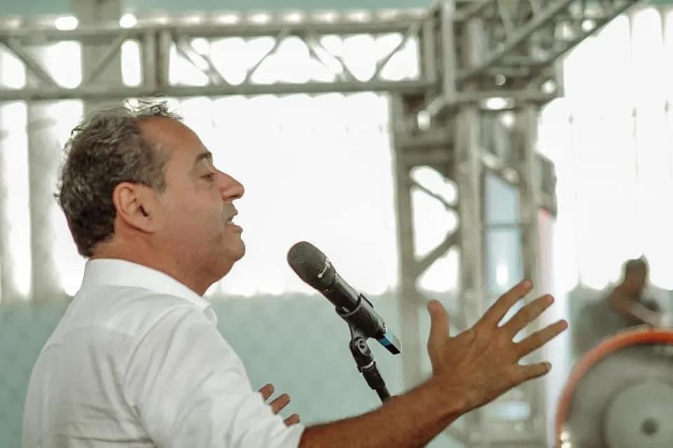 Danilo testa negativo para Covid-19 e retoma atividades