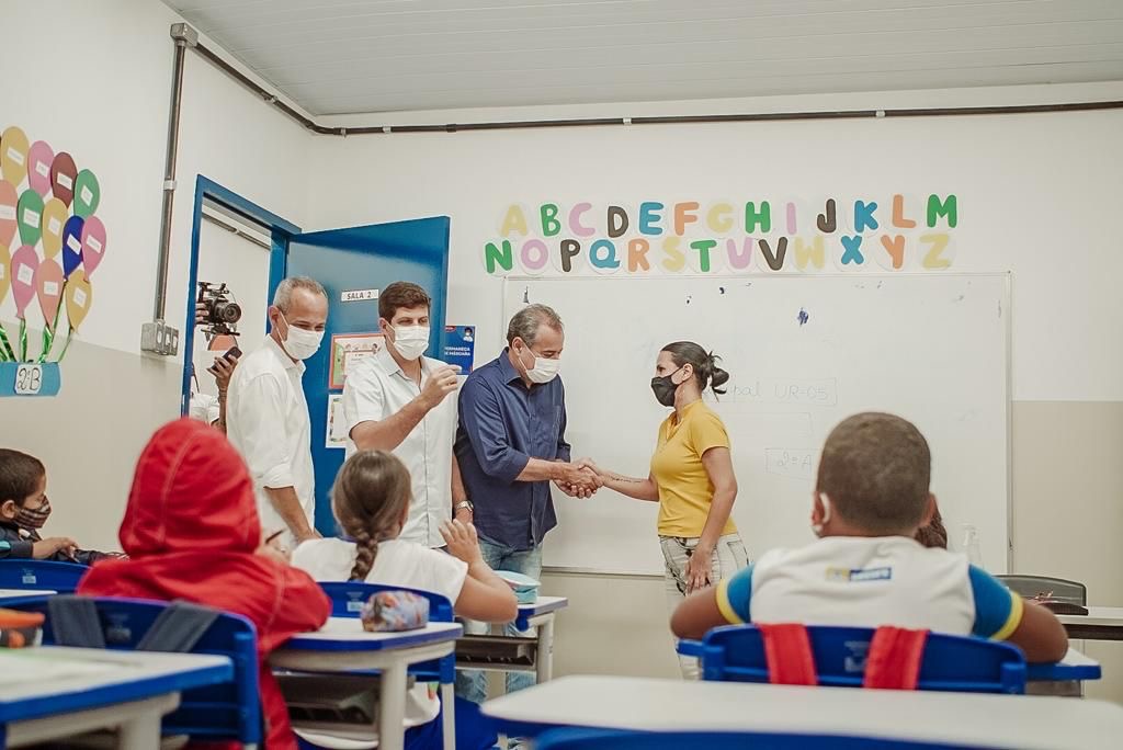 Danilo intensifica agendas ao lado de João Campos