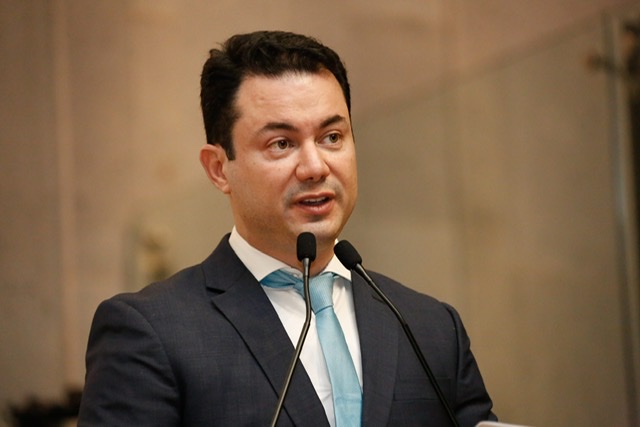 Clodoaldo procura prefeitos para discutir emergência 