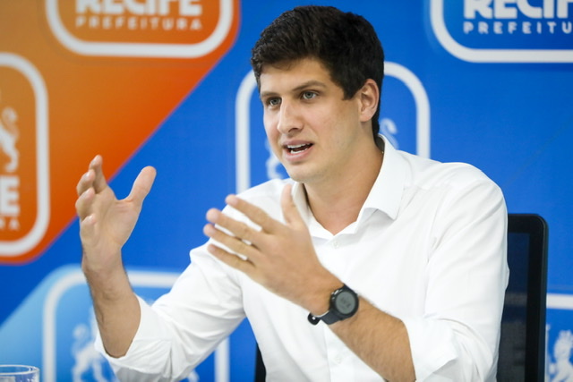 João Campos passa a presidir Consórcio Conectar