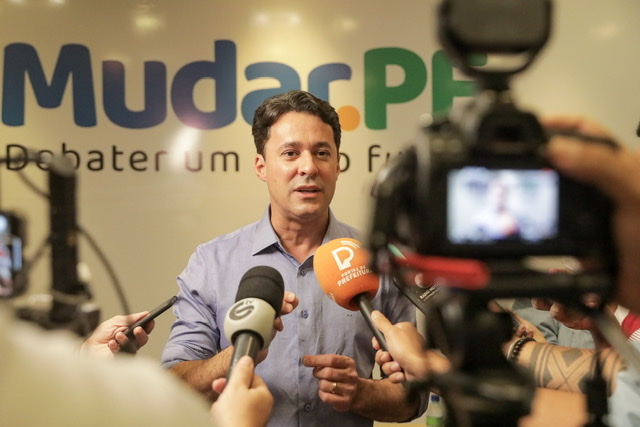 Anderson celebra liberação de recursos para obras hídricas