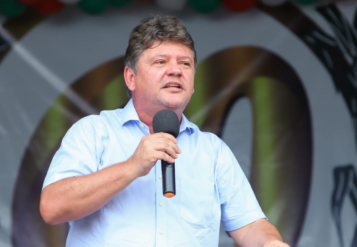 Presidente do PSB assinará resolução para expulsar dissidentes