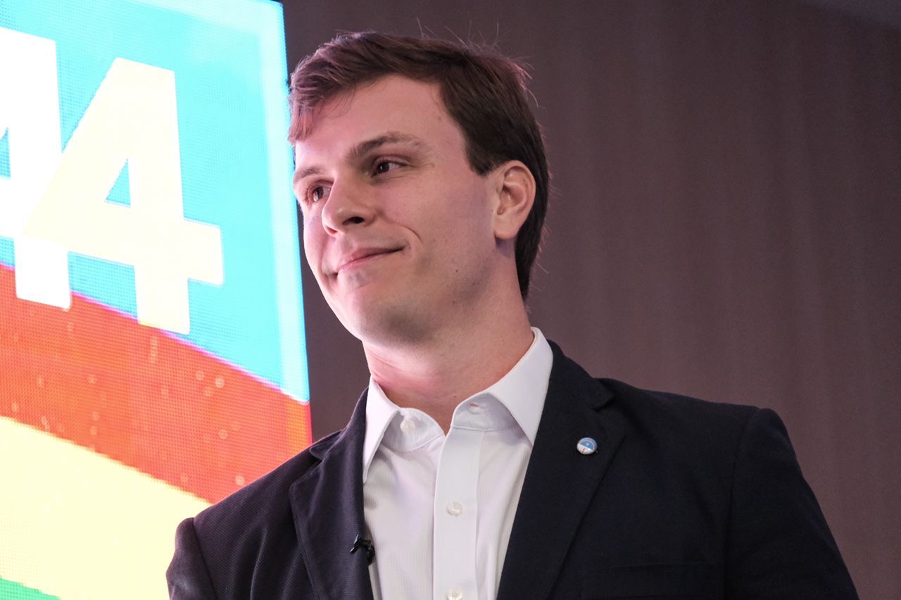 Cenário Político: Miguel Coelho avança com projeto eleitoral