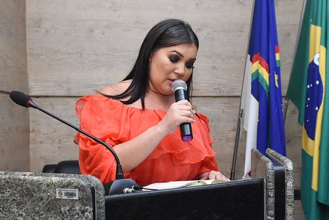 Vereadora de Caruaru foi alvo da Operação Influência Digital