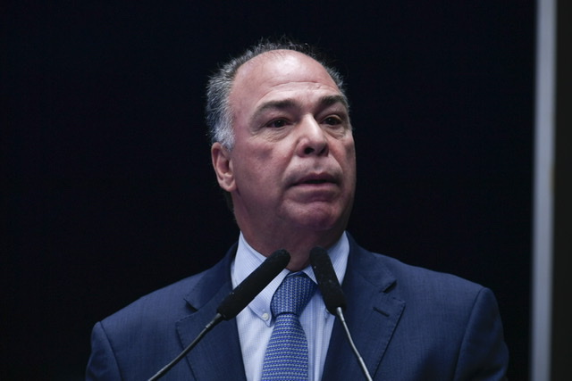 FBC amplia vale-gás e zera fila do Auxílio Brasil