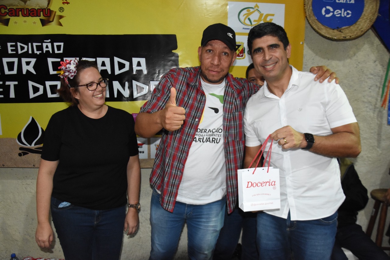 Erick Lessa participa de festa da Maior Cocada em Caruaru