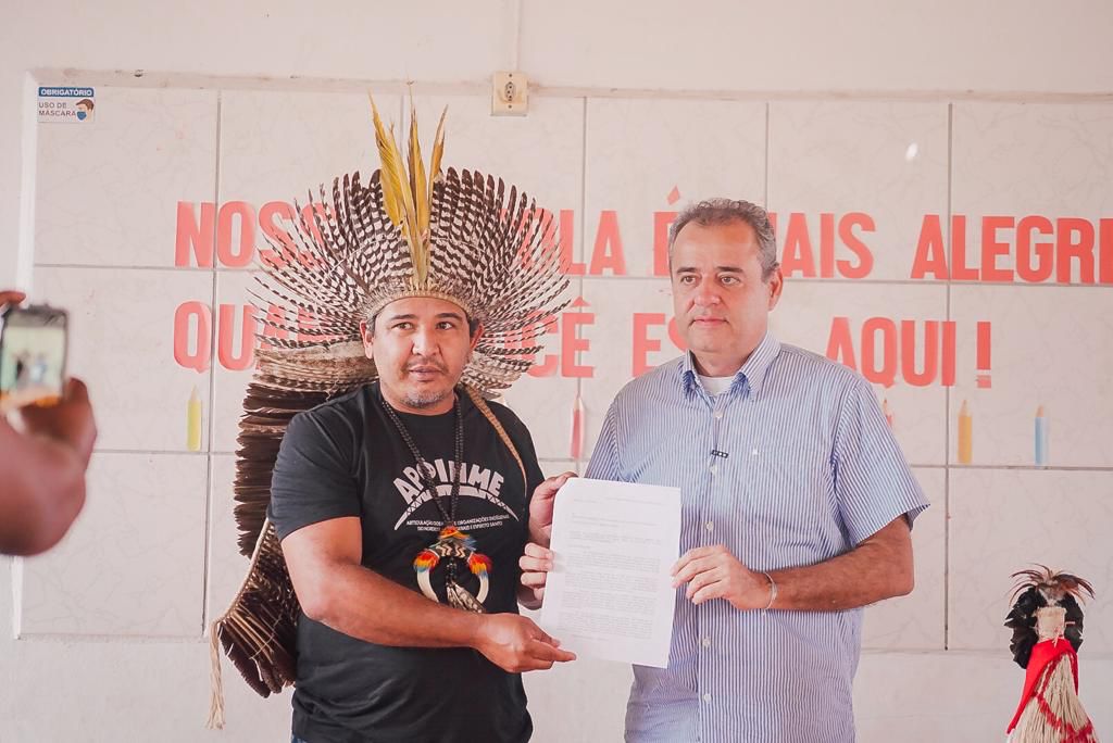 Danilo assume compromissos com os povos indígenas