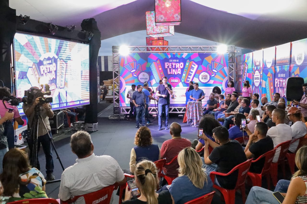 Simão apresenta últimos detalhes do São João de Petrolina