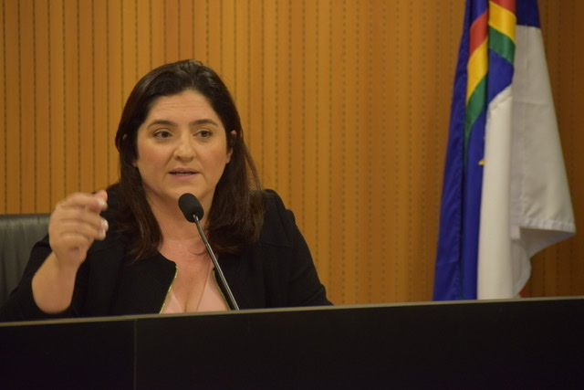 Dulci Amorim celebra início das obras na Estrada da Tapera