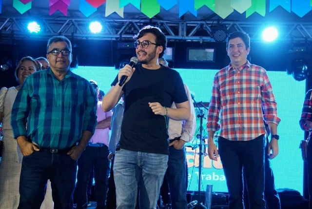 Lula da Fonte e Henrique Queiroz Filho recebem apoio do prefeito de Maraial