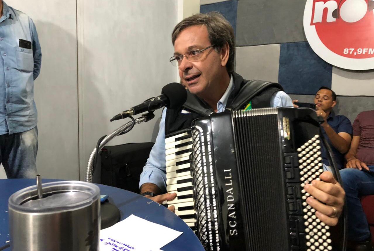 Gilson Machado diz ter feito mais que os senadores de PE