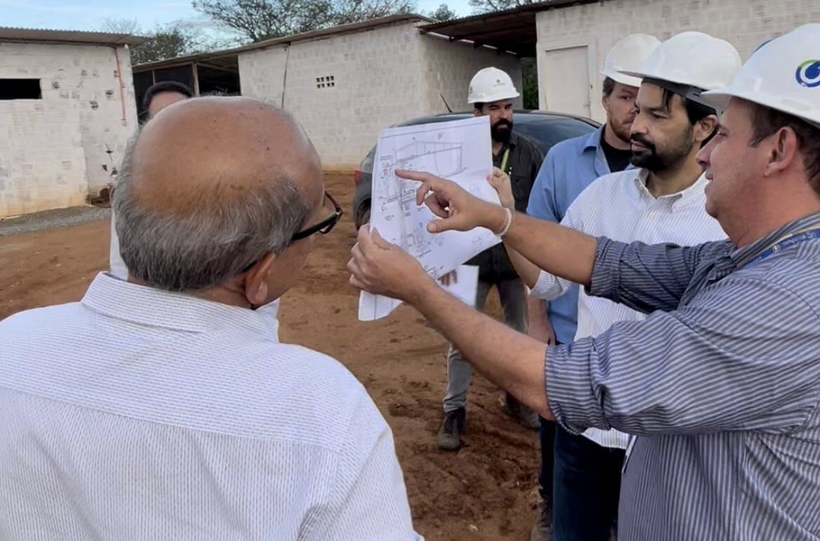 Diogo Moraes visita obras da Adutora do Alto Capibaribe
