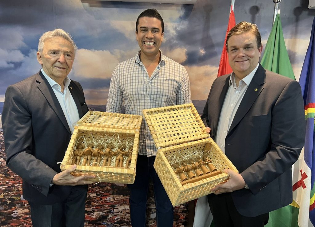 O encontro entre Rodrigo Pinheiro e os Queiroz 