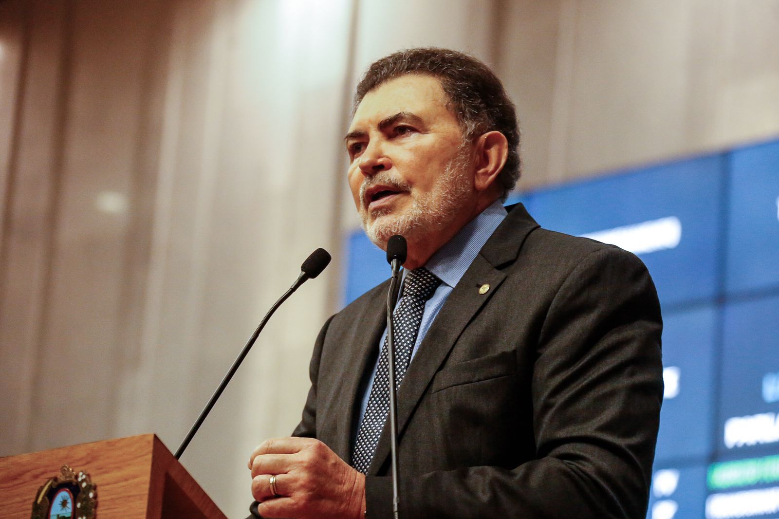 Tony Gel homenageia imprensa de Caruaru por cobertura nos festejos juninos