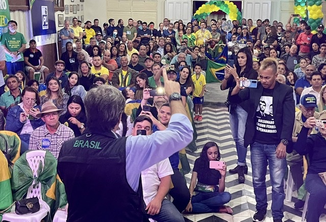 Caravana “Simbora Mudar Pernambuco” reúne apoiadores em Gravatá