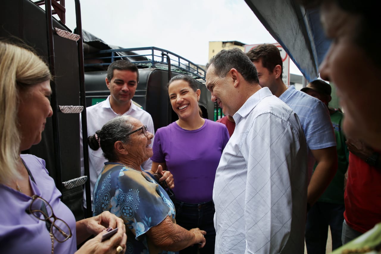 Ao lado de Flávio Nóbrega, Raquel tem recepção calorosa em Surubim
