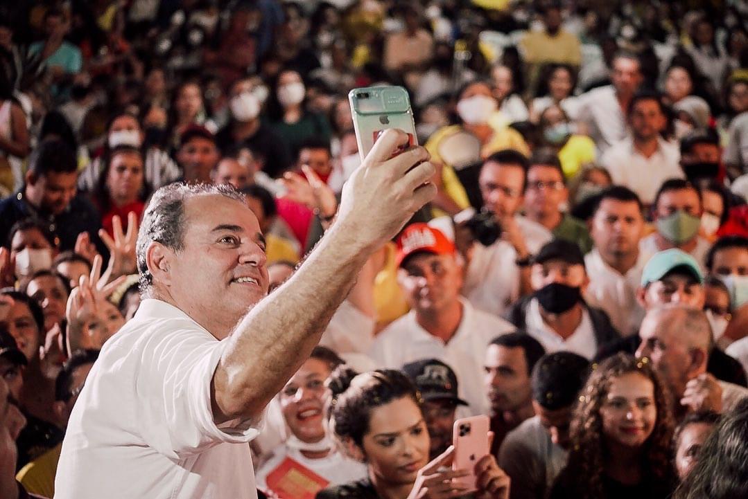 Danilo participa de grande ato ao lado de aliados em Surubim 