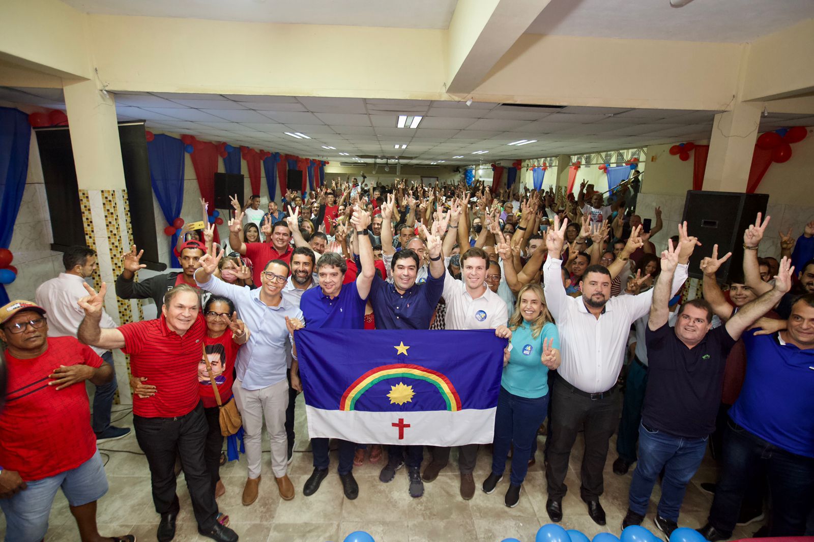 Miguel e Alessandra reúnem apoiadores em São Lourenço da Mata