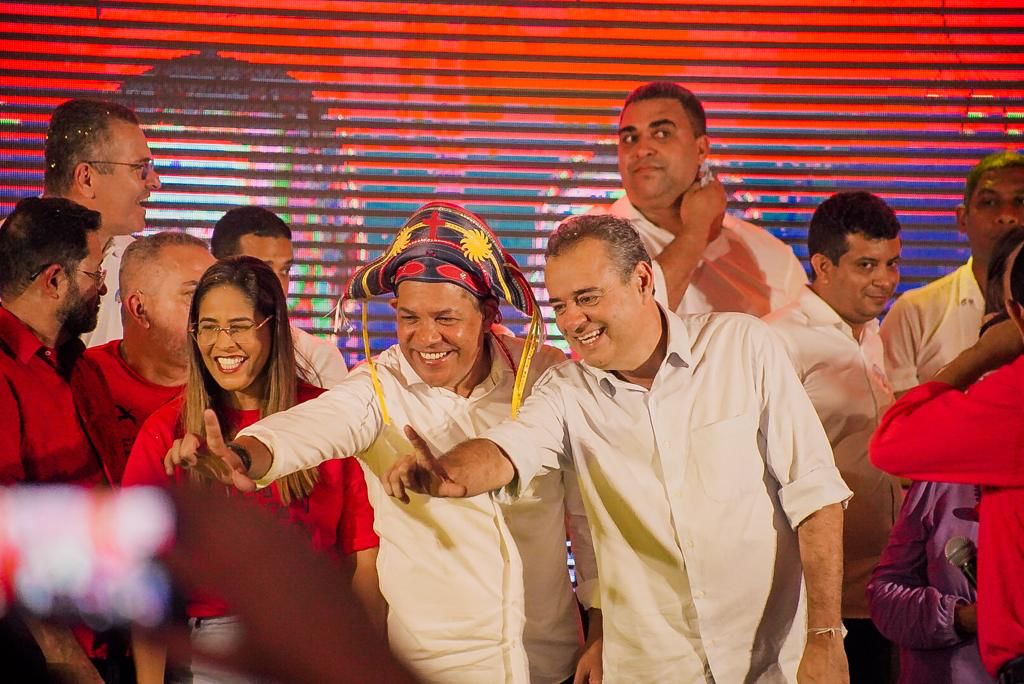 Danilo aproveita evento no Cabo para alfinetar adversários