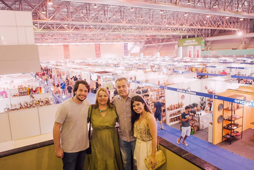 Danilo celebra volta presencial da Fenearte