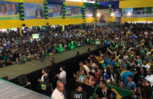 Desorganização marca início da convenção do PL-PE