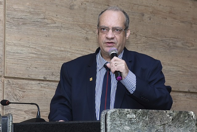 Quintino decide na próxima semana sobre candidatura a federal 