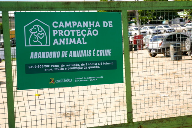 Ceaca instala placas de conscientização contra abusos e abandono
