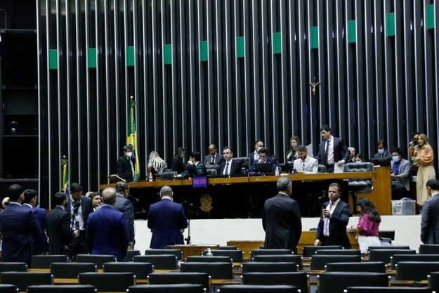 PEC Kamikaze: veja como votaram os deputados pernambucanos