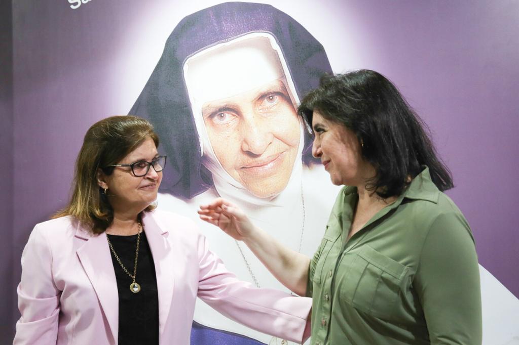 Em Salvador, Tebet visita sede das Obras Sociais Irmã Dulce