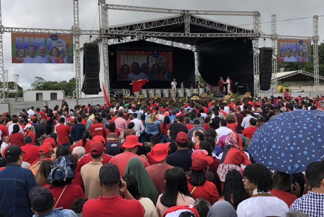 Material da Frente Popular já traz imagem de Luciana Santos