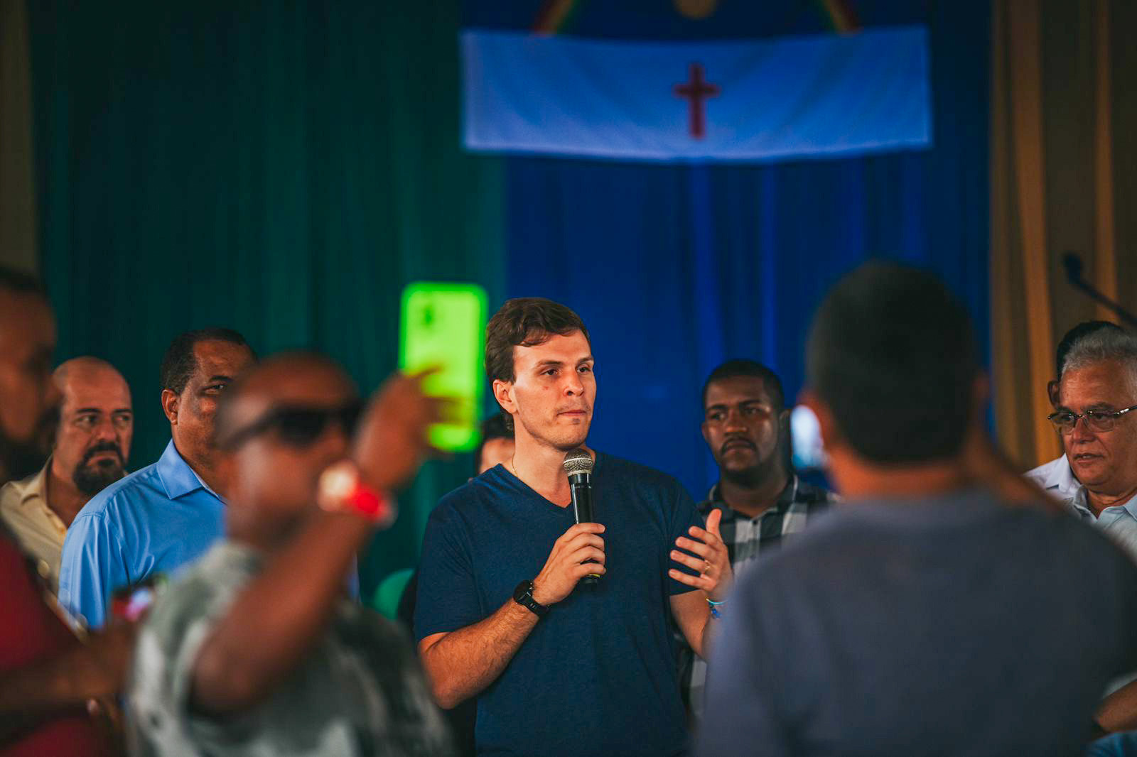 Miguel diz que vai enfrentar o problema do transporte do Recife