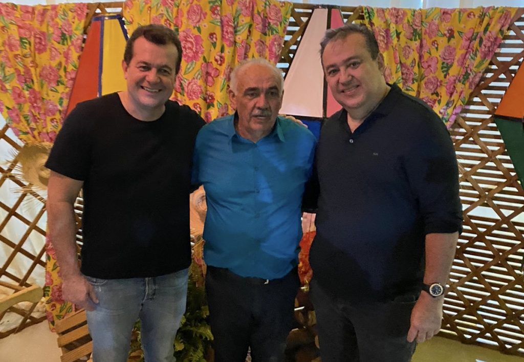 Sebastião Oliveira prestigia 16ª Festa do Milho de Passira