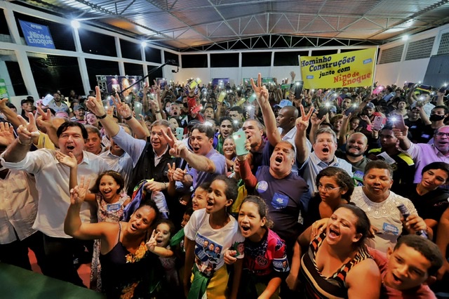 Anderson e Gilson reúnem apoiadores em Moreno 