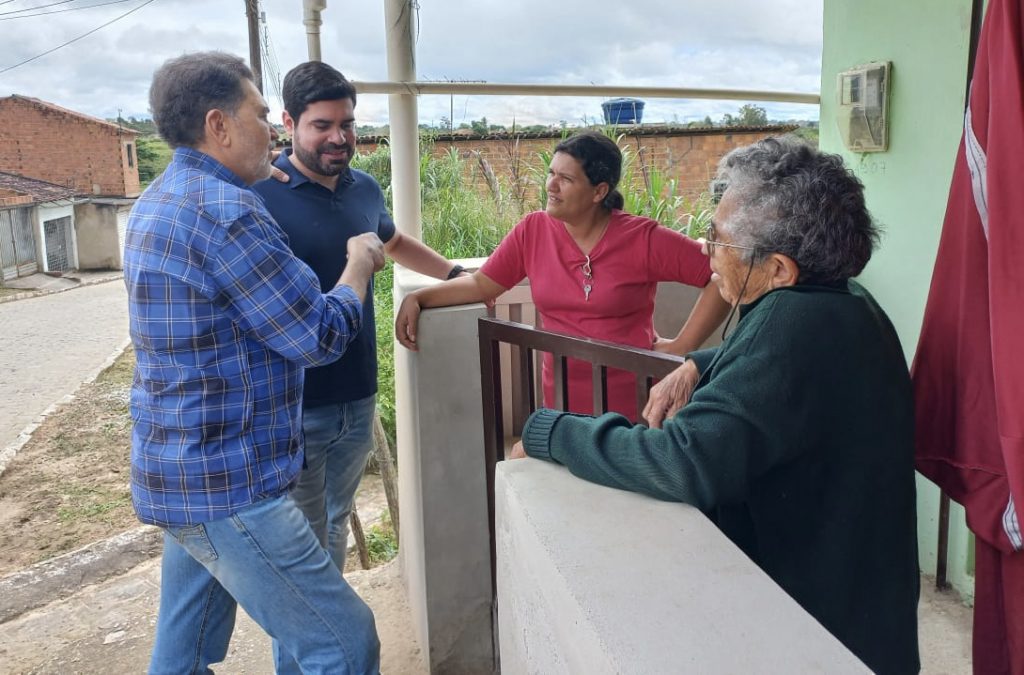 Tony Gel e Tonynho visitam Serrote dos Bois e Maniçoba 