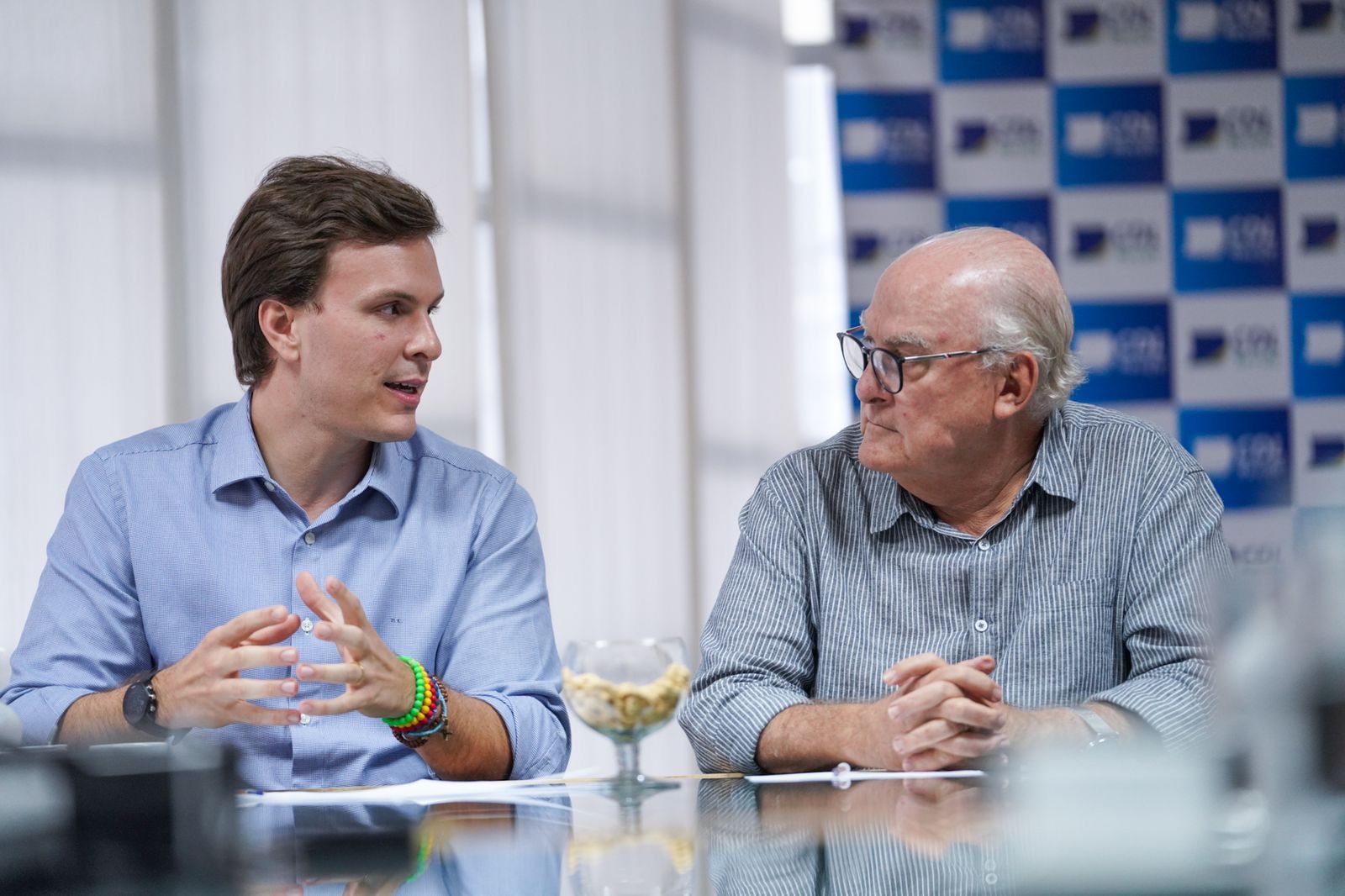 Na CDL, Miguel reafirma combate a excesso de impostos