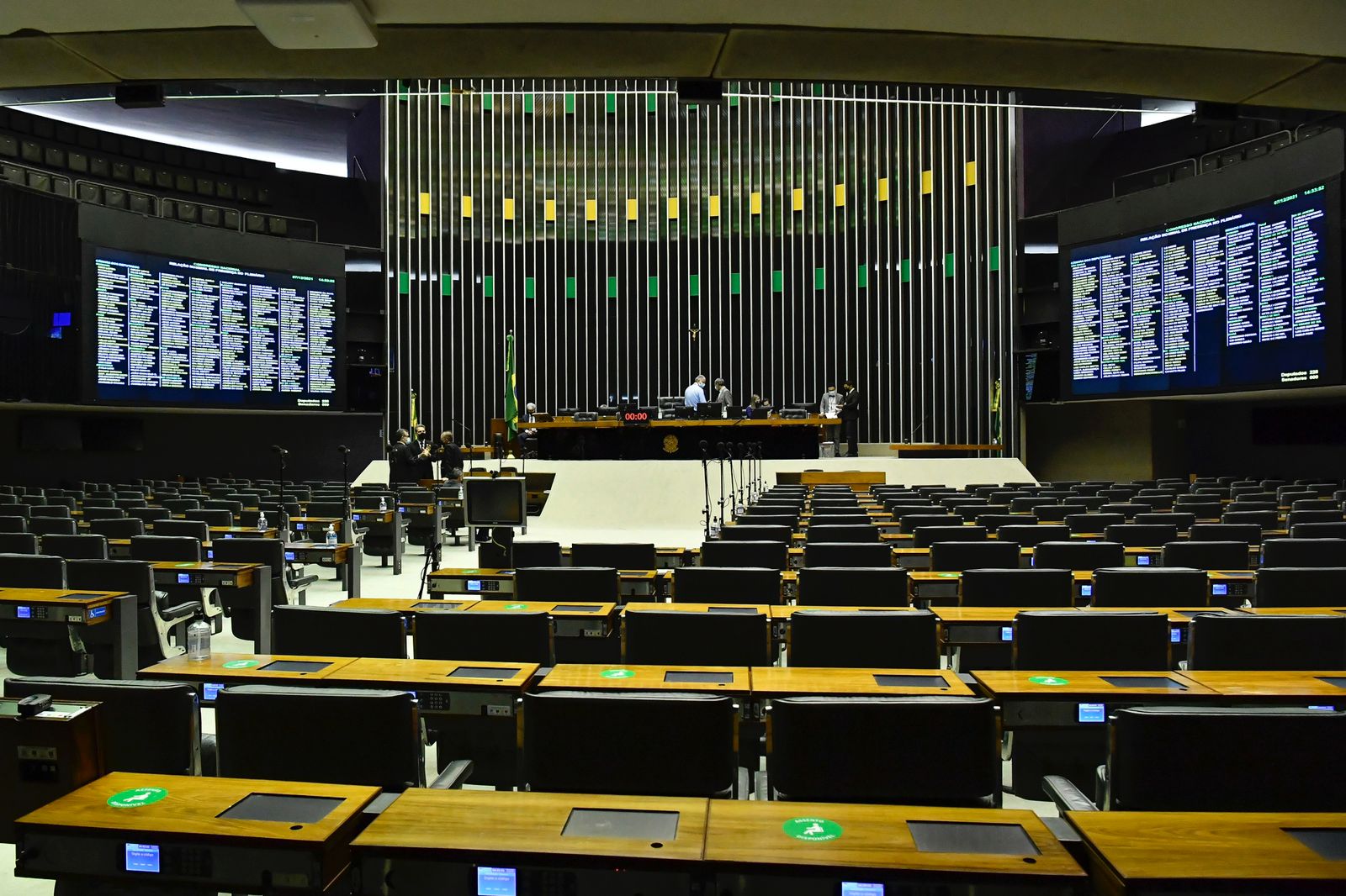 PEC ‘Kamikaze’ é aprovada em 1º turno na Câmara