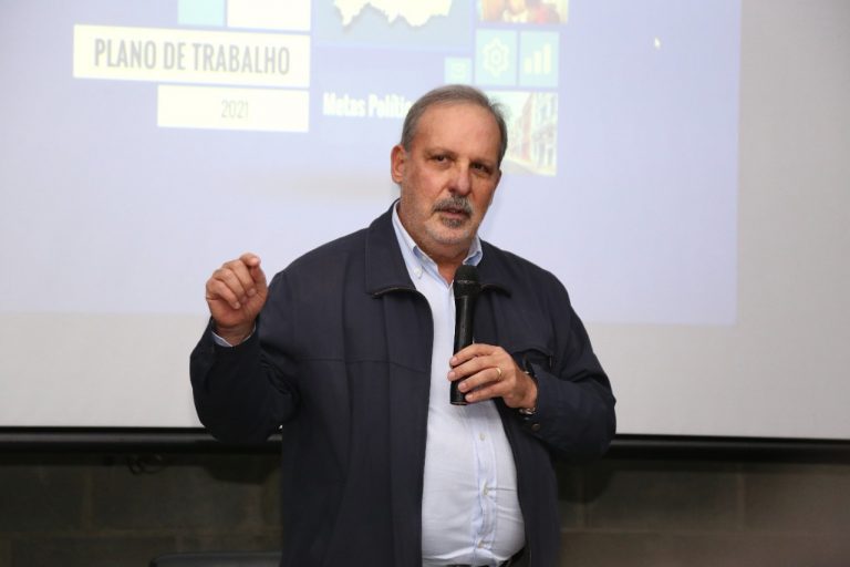 Cenário Político: Armando apresenta competitividade