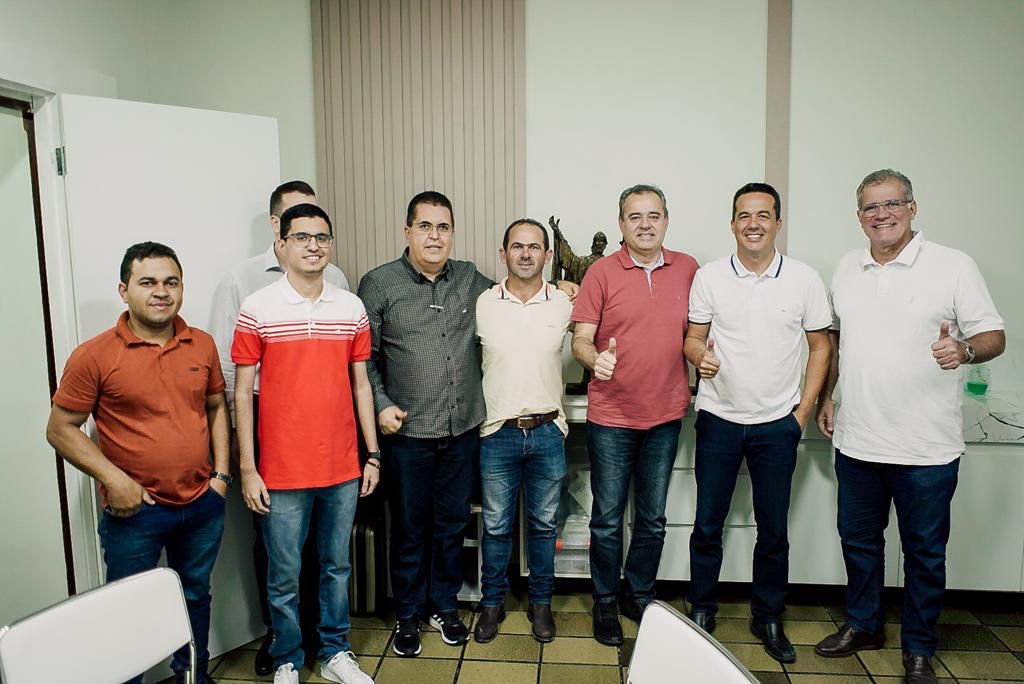 Danilo fortalece base em Pesqueira com apoio de lideranças 