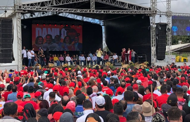 Prefeito de Garanhuns é vaiado em ato de Lula
