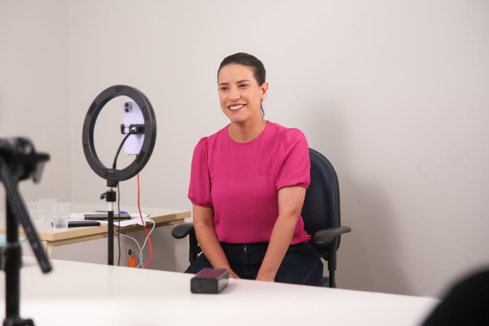 Raquel discute propostas de campanha em live-debate