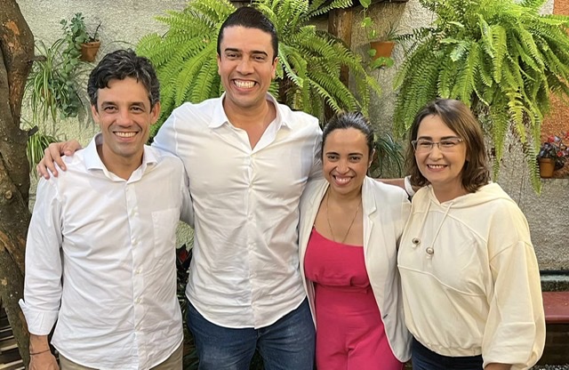 Aline realiza encontro para oficializar apoio a Daniel e Débora 