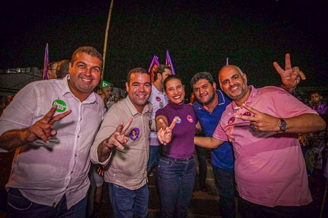 Raquel é abraçada por população da Mata Norte de PE 