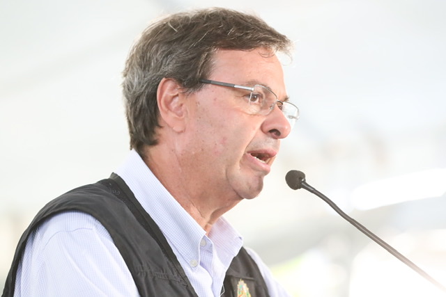 Gilson articula apresentação da Esquadrilha da Fumaça em Caruaru 