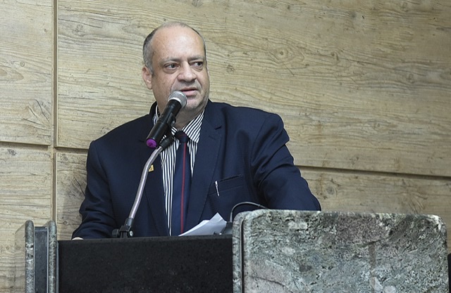 Quintino apresenta equipe de comunicação para campanha 